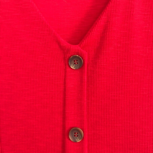 [ Sold ] NWOT Red Elodie Button Front Top, Large - Picture 2 of 5